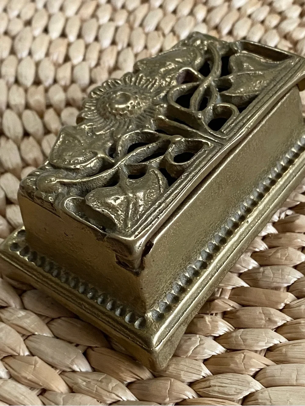 Vtg Stamp Box Ornate Art Nouveau Sunflower Brass Trinket Case Hinged Lid